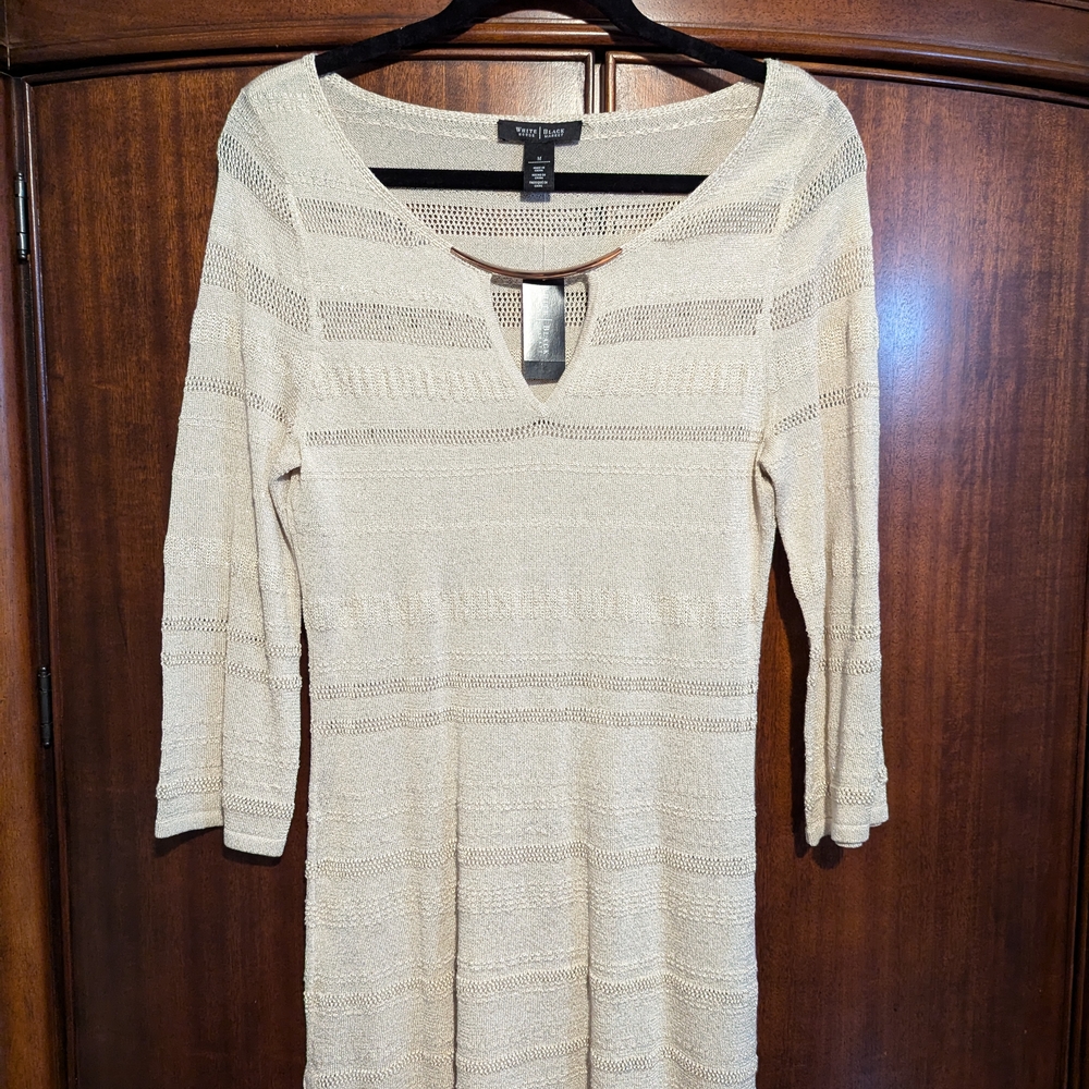 White House Black Market Beige Light Knit. New!